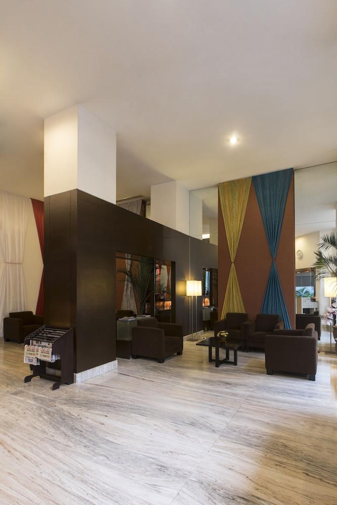 Almadera Hotel Макасар Екстериор снимка